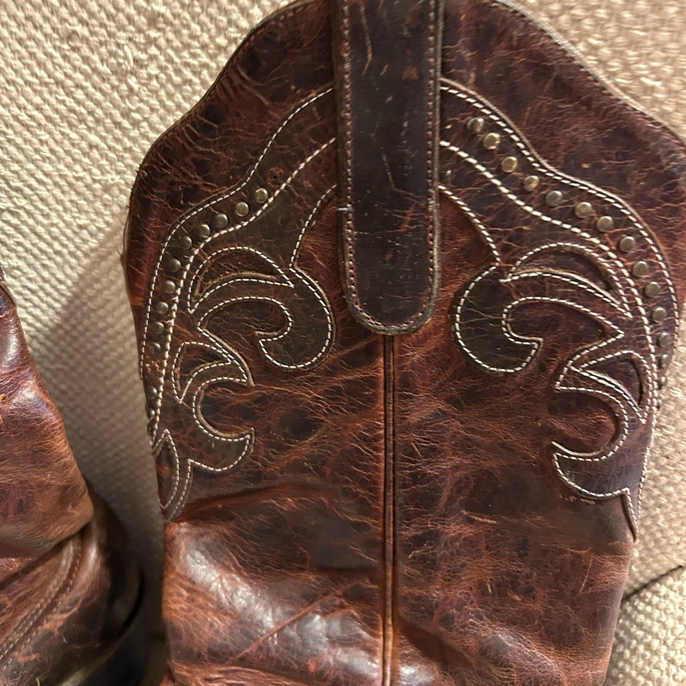 Brown Real Leather Cowboy Boots.
Already broken in so comfortable - Picture 3 of 5